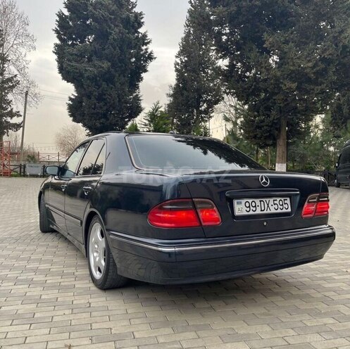 Mercedes E 220 d 2001, 451,140 km - 2.2 l - Goranboy