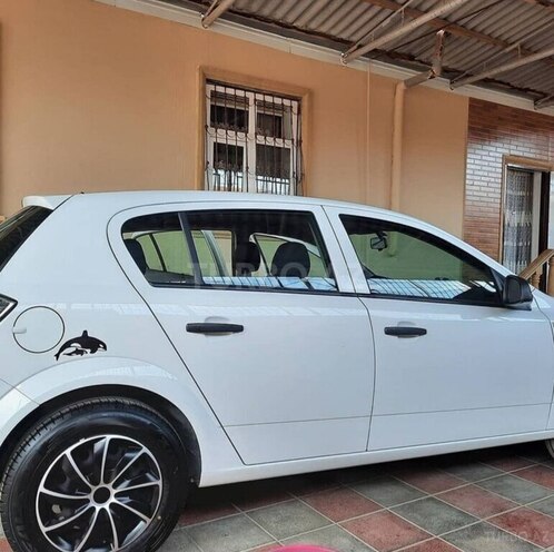 Opel Astra 2008, 268,741 km - 1.4 л - Beyləqan