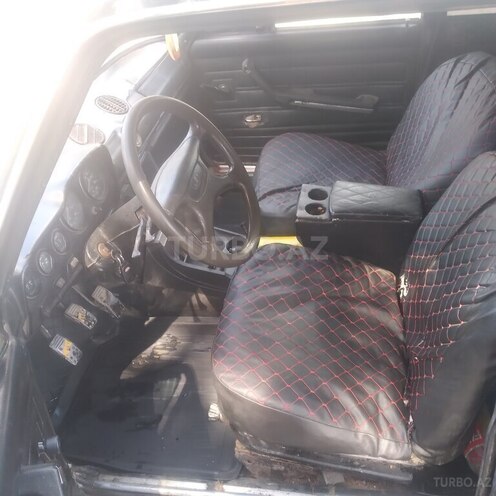 LADA (VAZ) 2106 1984, 99,000 km - 1.5 l - Salyan