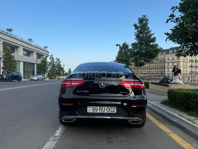 Mercedes GLC 250 4MATIC 2018, 76,000 km - 2.0 l - Bakı