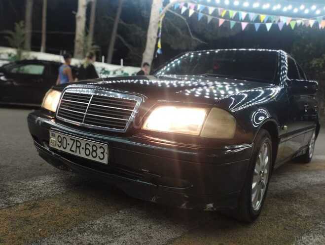 Mercedes C 220 d 2000, 320,597 km - 2.2 l - Bakı