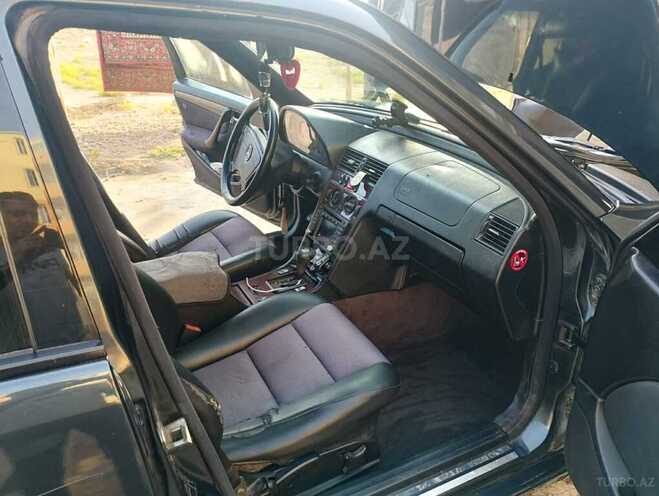 Mercedes C 220 d 2000, 320,597 km - 2.2 l - Bakı