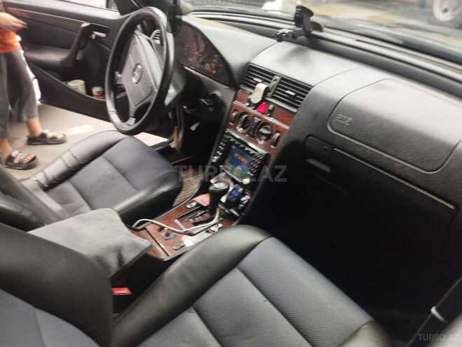 Mercedes C 220 d 2000, 320,597 km - 2.2 l - Bakı