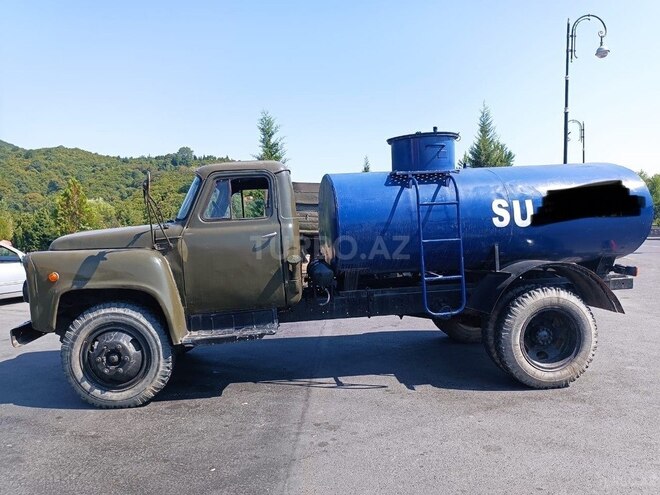 GAZ 52