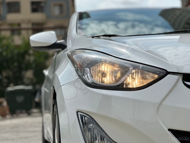 Hyundai Elantra 2015, 147,000 km - 1.8 l - Bakı