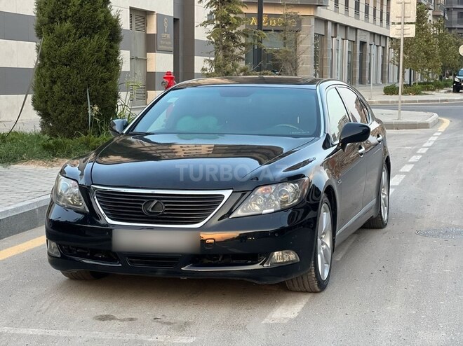 Lexus LS 460