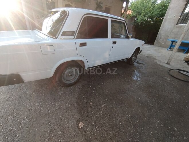 LADA (VAZ) 2107