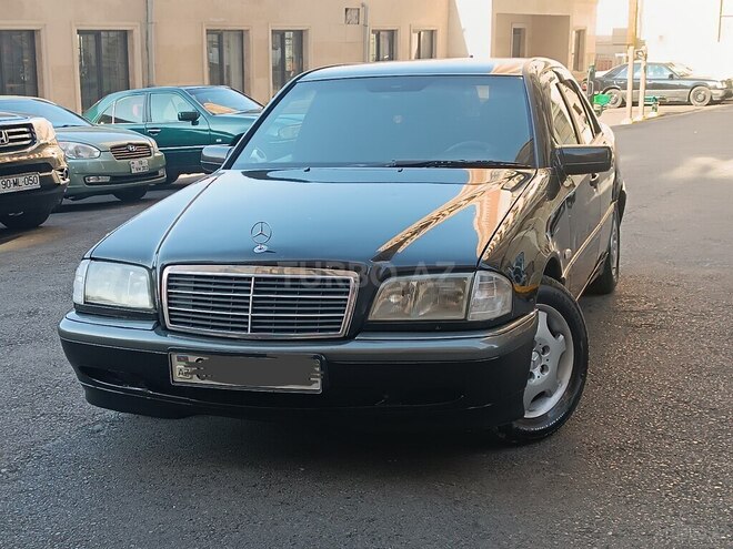 Mercedes C 230