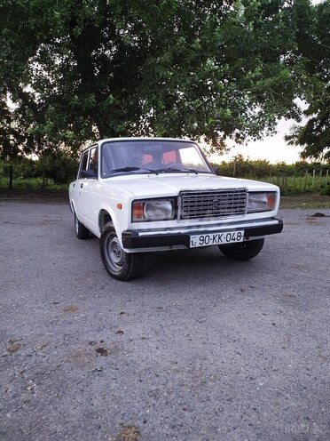 LADA (VAZ) 2107