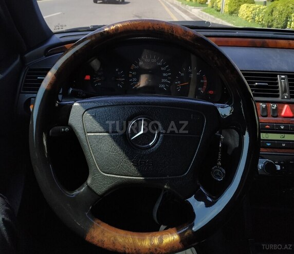 Mercedes C 220 d 2000, 260,000 km - 2.2 l - Balakən