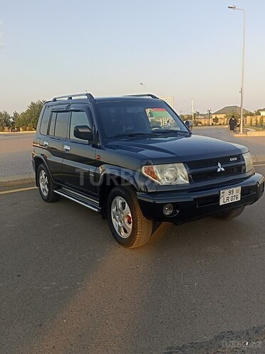 Mitsubishi Pajero io 2004, 137,065 km - 2.0 л - Neftçala