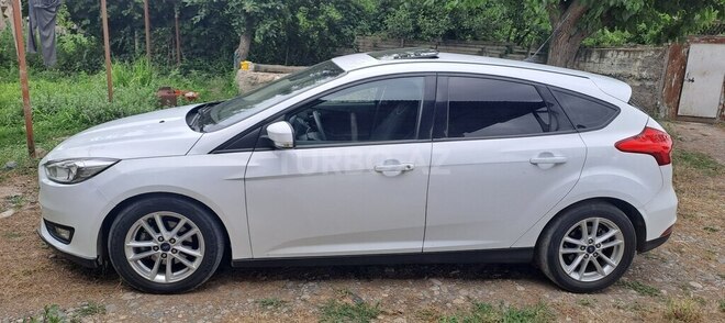 Ford Focus 2015, 181,100 km - 1.6 l - Beyləqan