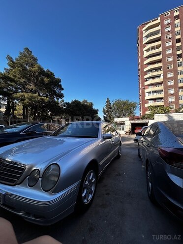 Mercedes E 200 d 2000, 325,800 km - 2.0 l - Bakı