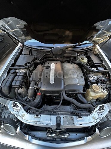 Mercedes E 200 d 2000, 325,800 km - 2.0 l - Bakı