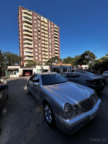 Mercedes E 200 d 2000, 325,800 km - 2.0 l - Bakı