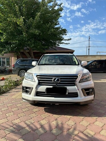 Lexus LX 570-1