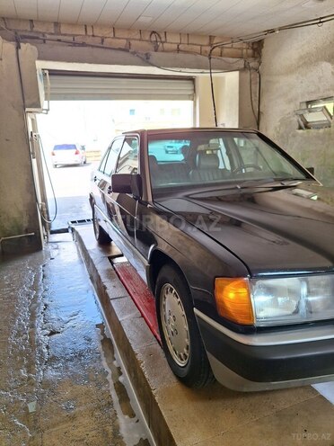 Mercedes 190 1991, 331,000 km - 2.3 l - Siyəzən