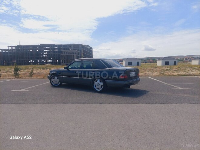 Mercedes E 220 1994, 560,000 km - 2.2 l - Bakı