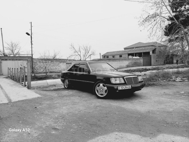 Mercedes E 220 1994, 560,000 km - 2.2 l - Bakı
