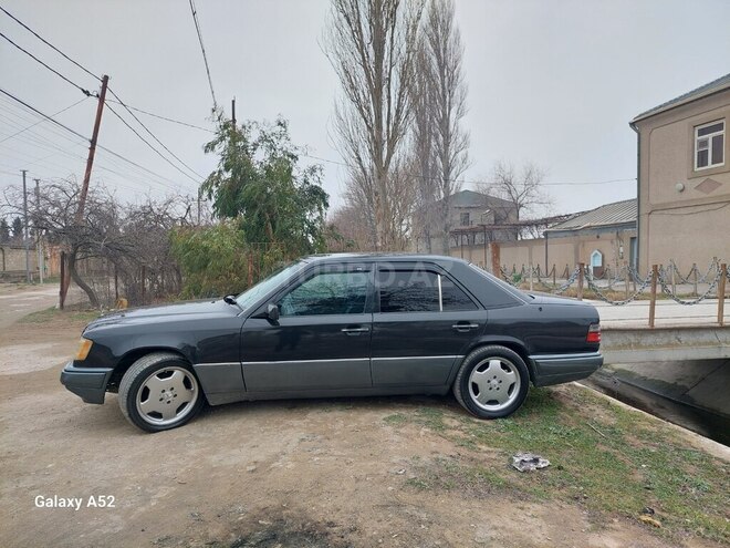 Mercedes E 220 1994, 560,000 km - 2.2 l - Bakı
