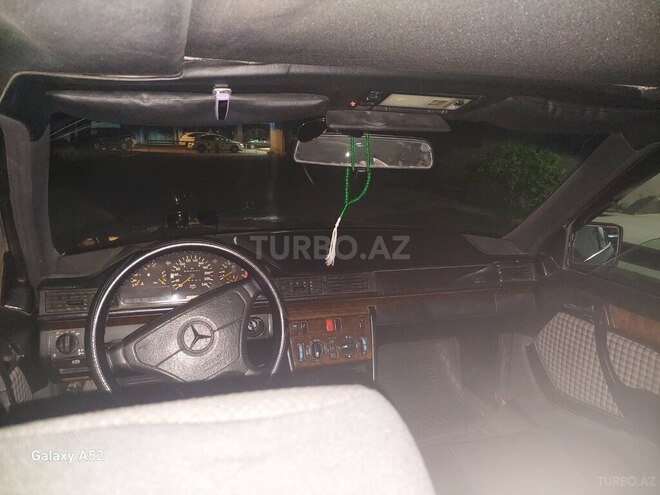 Mercedes E 220 1994, 560,000 km - 2.2 l - Bakı