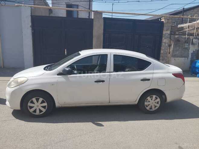 Nissan Sunny 2013, 410,000 km - 1.5 l - Bakı