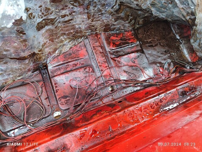 LADA (VAZ) 2106 1985, 93,000 km - 1.5 л - Sabirabad