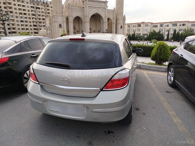 Opel Astra 2006, 266,000 km - 1.4 l - Bakı