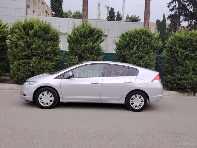 Honda Insight 2009, 283,000 km - 1.3 l - Salyan