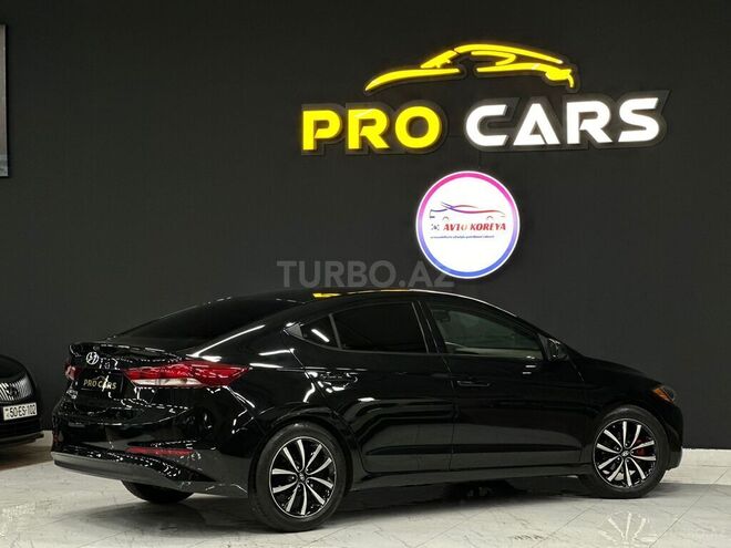Hyundai Elantra 2018, 80,000 km - 2.0 l - Bakı