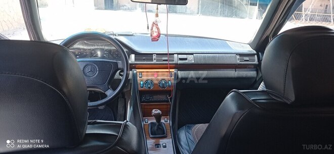 Mercedes E 200 d 1994, 717,000 km - 2.0 l - Bakı