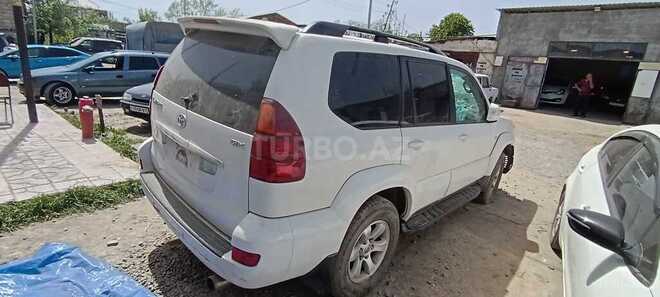 Toyota Land Cruiser Prado 2008, 285,000 km - 2.7 l - Quba