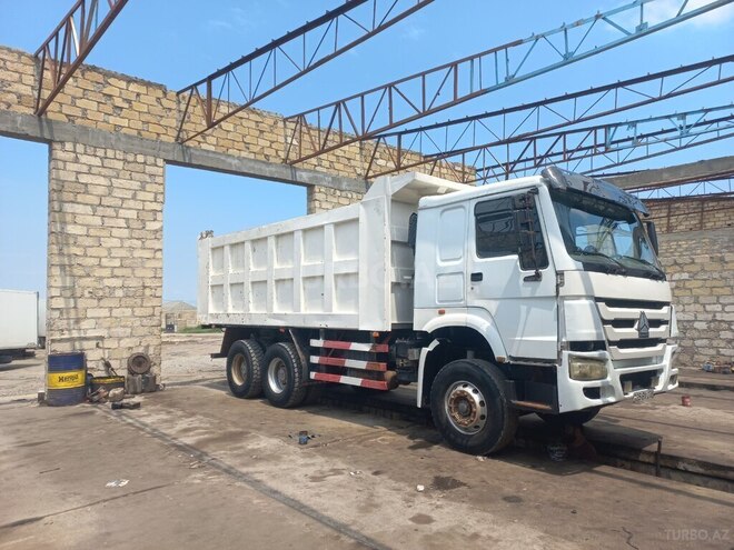 HOWO Sinotruk 2012, 120,000 km - 9.5 l - Gəncə