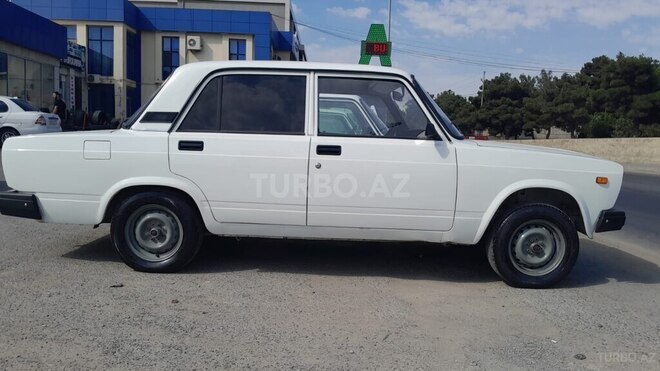 LADA (VAZ) 2107 2009, 195,000 km - 1.6 л - Bakı