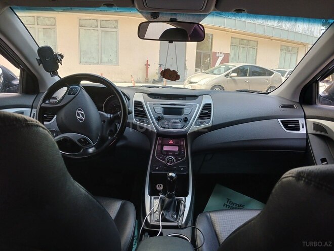 Hyundai Elantra 2015, 216,000 km - 1.6 l - Bakı