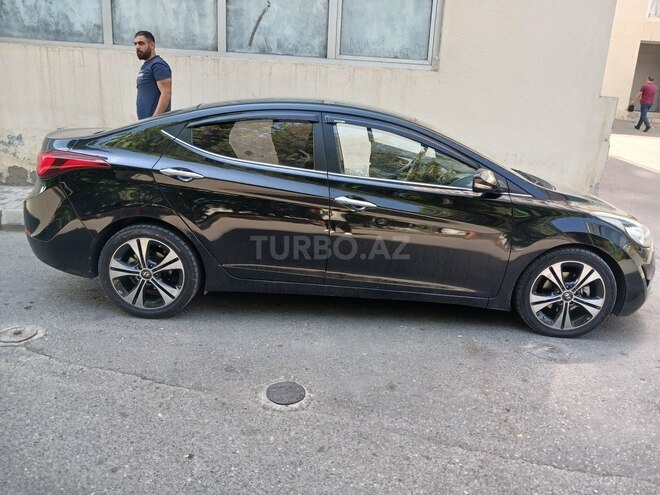 Hyundai Elantra 2015, 216,000 km - 1.6 l - Bakı