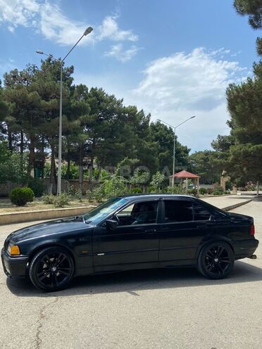BMW 318 1994, 358,967 km - 1.8 l - Bakı