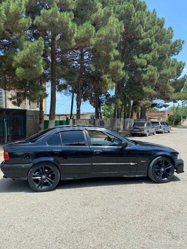 BMW 318 1994, 358,967 km - 1.8 l - Bakı