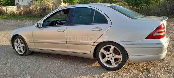 Mercedes C 240 2001, 241,000 km - 2.4 l - Şəki