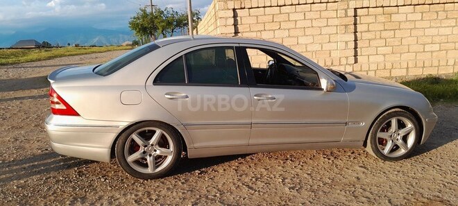 Mercedes C 240 2001, 241,000 km - 2.4 l - Şəki
