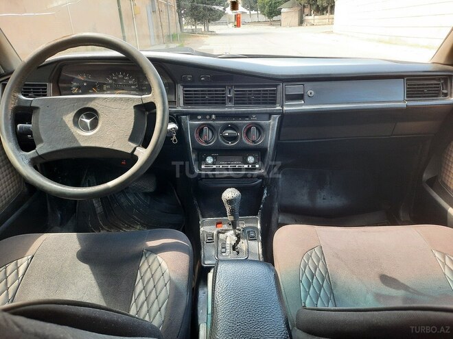 Mercedes 190 1991, 25,420 km - 1.8 л - Bakı