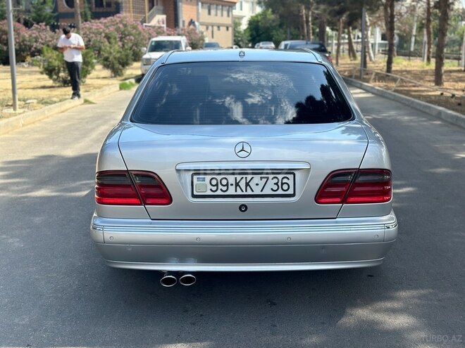 Mercedes E 430 2001, 326,400 km - 4.3 l - Bakı