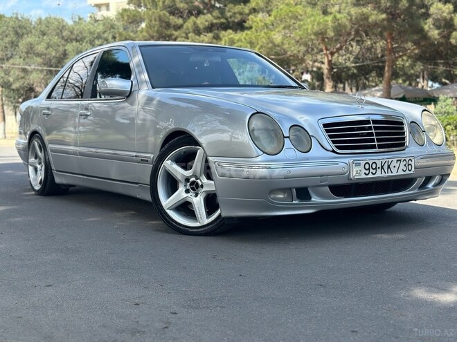 Mercedes E 430 2001, 326,400 km - 4.3 l - Bakı