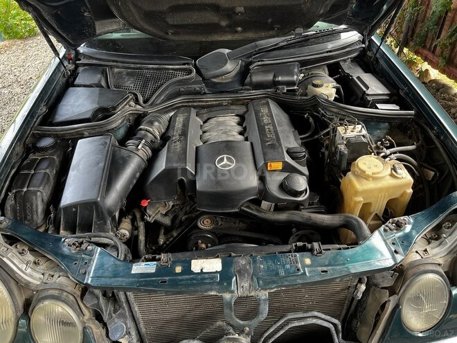 Mercedes E 240 1998, 353,933 km - 2.4 l - Ağdam