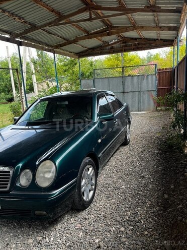 Mercedes E 240 1998, 353,933 km - 2.4 l - Ağdam