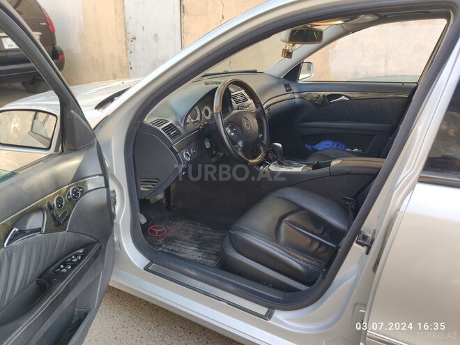 Mercedes E 320 2002, 265,000 km - 3.2 л - Bakı