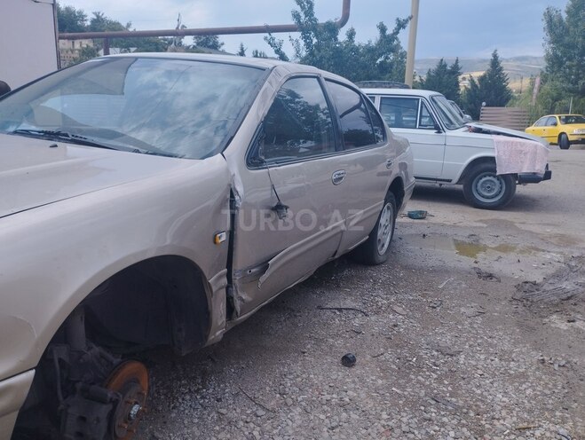 Nissan Maxima 1998, 350,000 km - 3.0 l - Şamaxı