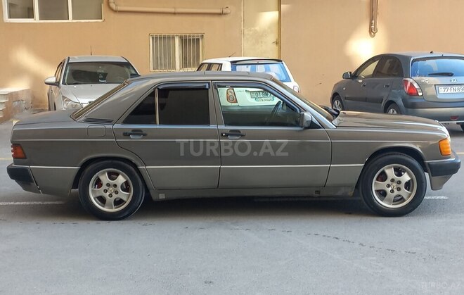 Mercedes 190 1990, 217,000 km - 2.0 l - Bakı