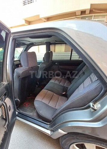 Mercedes 190 1990, 217,000 km - 2.0 l - Bakı