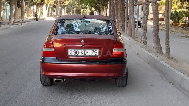 Opel Vectra 1997, 370,000 km - 1.6 l - Bakı